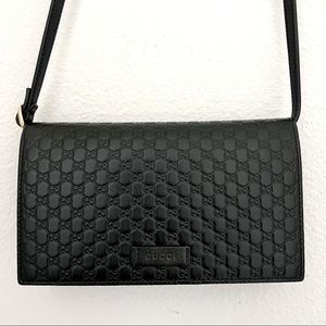 Gucci: Microguccissima Crossbody Wallet